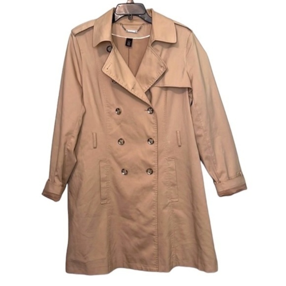 White House Black Market Double Breasted Trench Coat, Color is Tan,women’s large